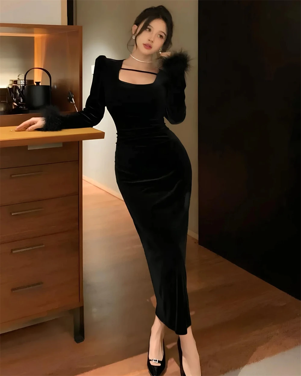 Customized Black Velvet Mermaid Evening Dress Exquisite Square Collar Feathers Long Sleeves Celebrity Gowns Simple Prom Dresses