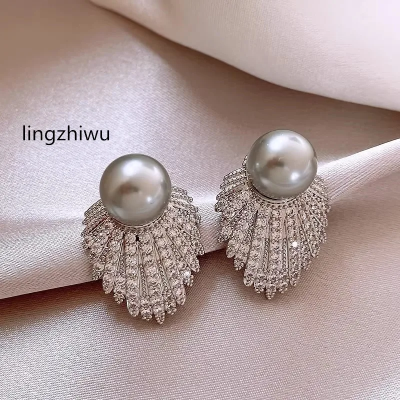 lingzhiwu British Designer Exquisite Zircon Pearls Stud Earrings Luxury Design Unique Earrings New Arrive