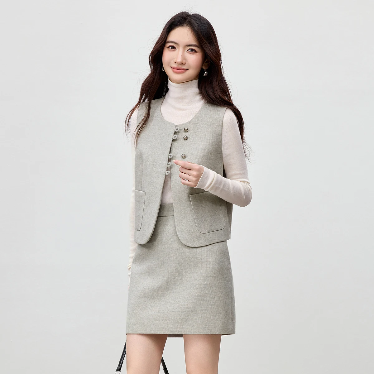 

SENTUBILA Women's 2 Piece Set Winter 2026 New Commuter Style Metal Buckle Vest Top & High Waisted Straight Skirt 154ZA3948