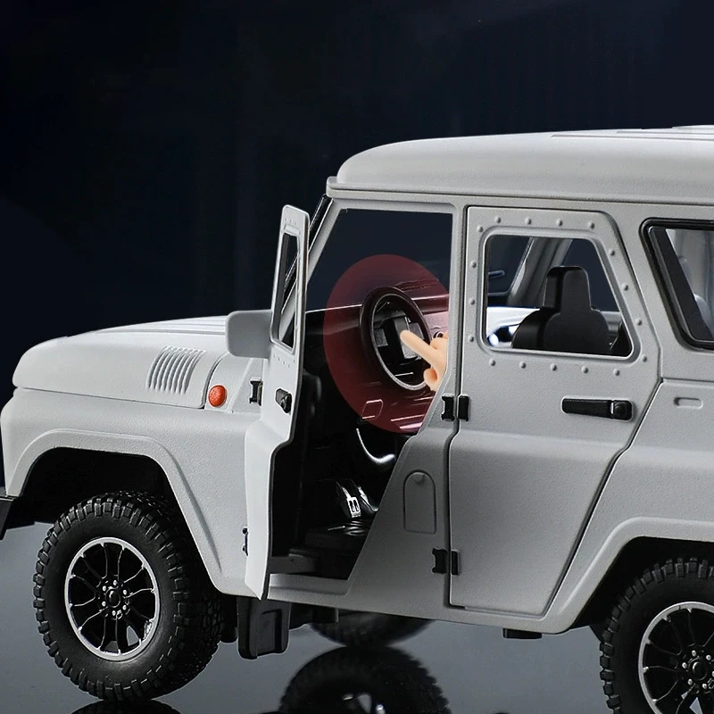 UAZ HUNTER-Modèle de voiture en alliage pour enfants, son et lumière, jouet de collection, cadeau d'anniversaire, Russie, 4x4, 1:18