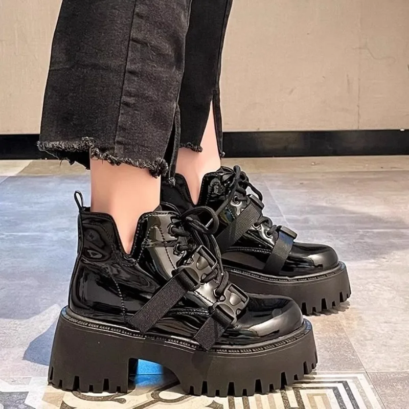 Gothic Punk Women Platform Ankle Boots Patent Leather Chunky Heel Combat Shoes Lace Up Buckle Motorcycle Boots Zapatos De Mujer