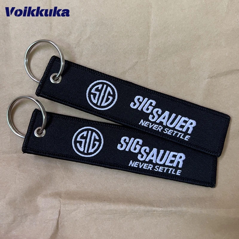 1PC 2PCS 3PCS Set Sale Both Sides Embroidery Letters SIG SAUER Tag Never Settle Motorcycle Aviation Keychain Bag Accesorios