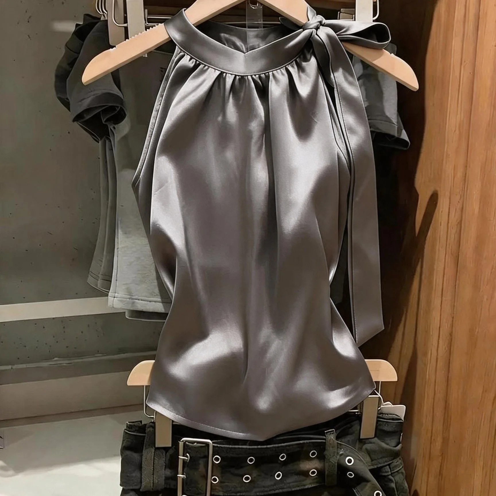 Elegant Black Bow-Tied Neckline Vest Women's Sleeveless Overhead Summer Slimming Vest Luxury Feel Trendy Splice Loose Fit