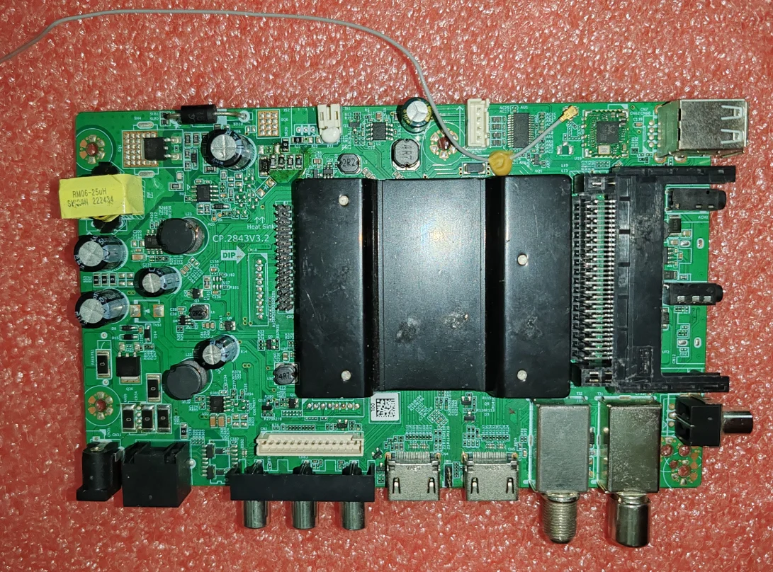 

CP.2843V3.2 LED TV motherboard, physical photo, tested well for 36--60v 280ma 1g+8G Memory