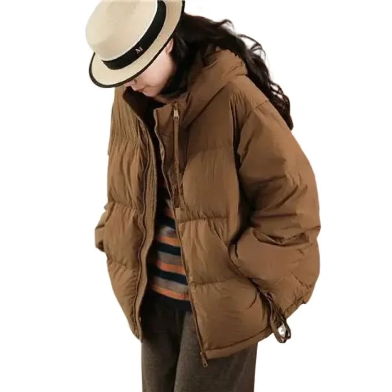 女性の冬軽量ダウン綿入りジャケットショートコート厚く暖かいパーカーレディースストリートウェアルーズファッションフード付きパーカー