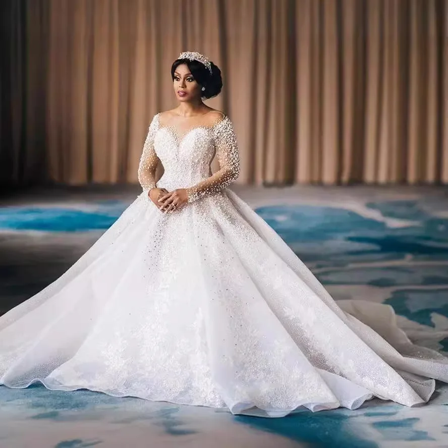 

New wedding dress, African bride wedding long-sleeved pearl wedding dress long dress sweet atmosphere luxury white sexy temperam