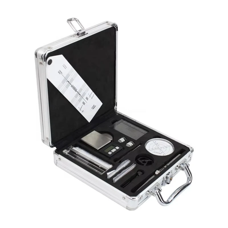 

Multifunctional accessory set with complete accessories for turntable
