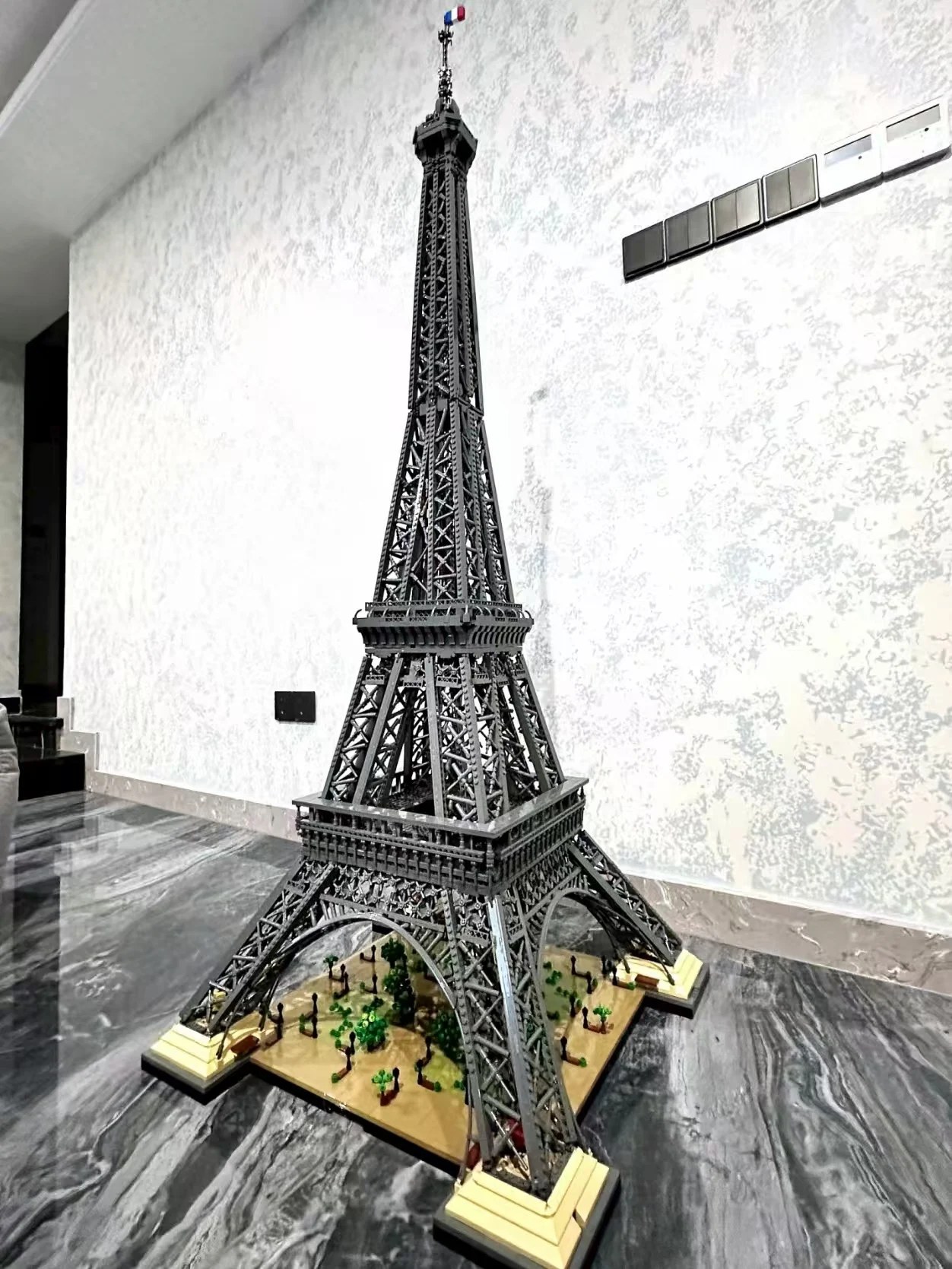 재고 있음 MOC 10307 1.5M 타워 10001피스 파리 유명 건축물 모델 블록 장난감 성인 및 어린이 생일 선물