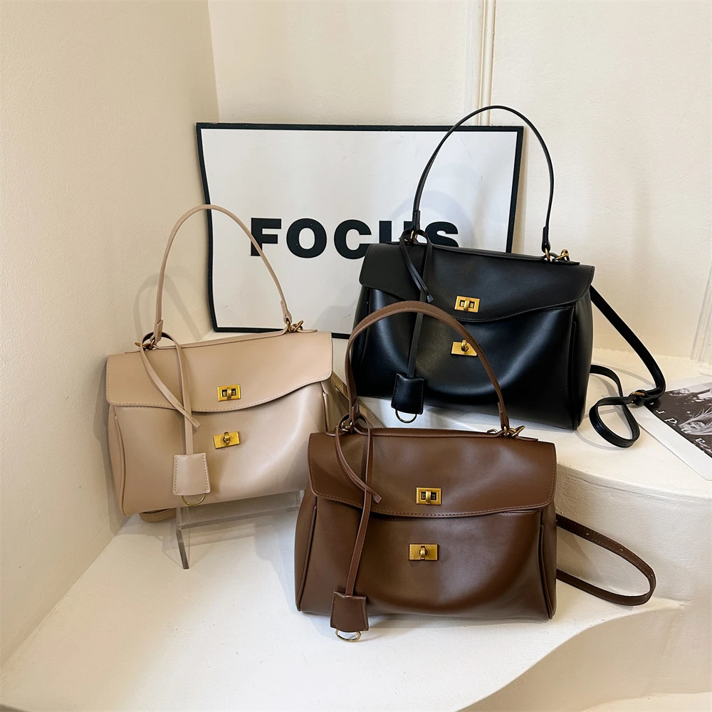 حقائب كتف ذات علامة تجارية فاخرة للنساء من جلد البولي يوريثان الناعم بلون سادة حقائب تسوق ذات سعة كبيرة 2025 أحدث حقائب يد فاخرة مصممة #6