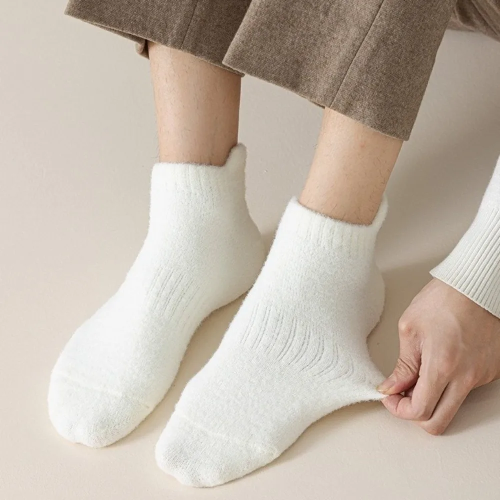 New Coral Fleece Mens Socks Soft Thick Fuzzy Socks Solid Low Ankle Style Warm Ankle Socks Home Wear