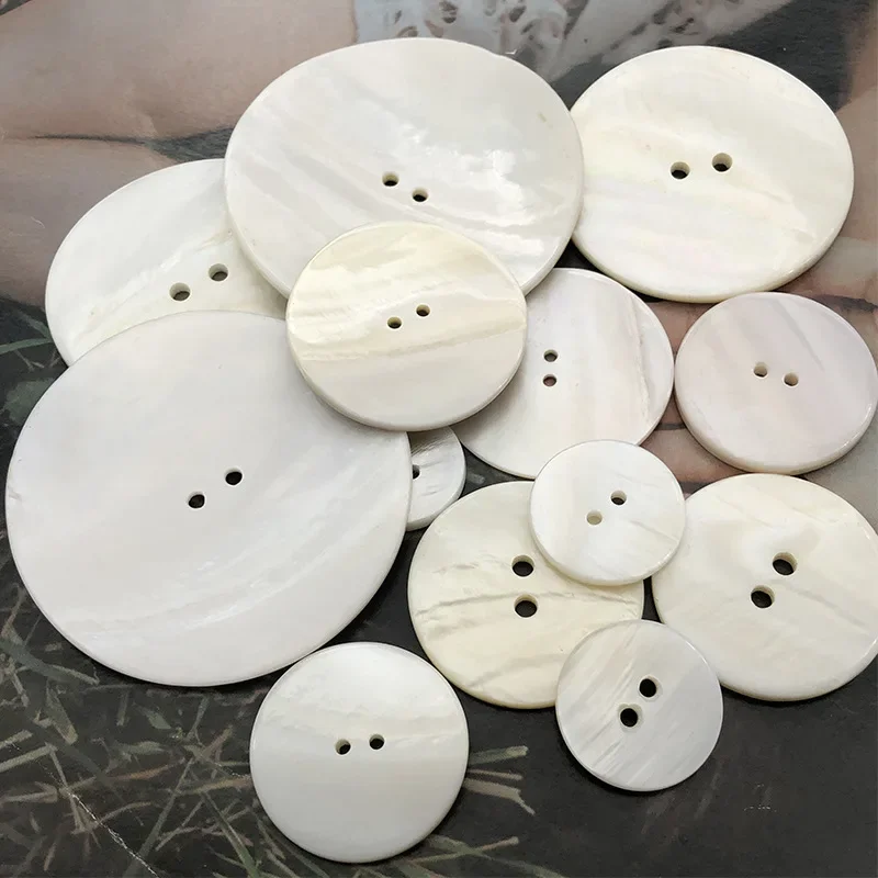 Excellent Natural White Mother of Pearl 2-holes Flatback Button Apparel Sewing Supply Crafts DIY Shirt Sweater Scrapbook Decor