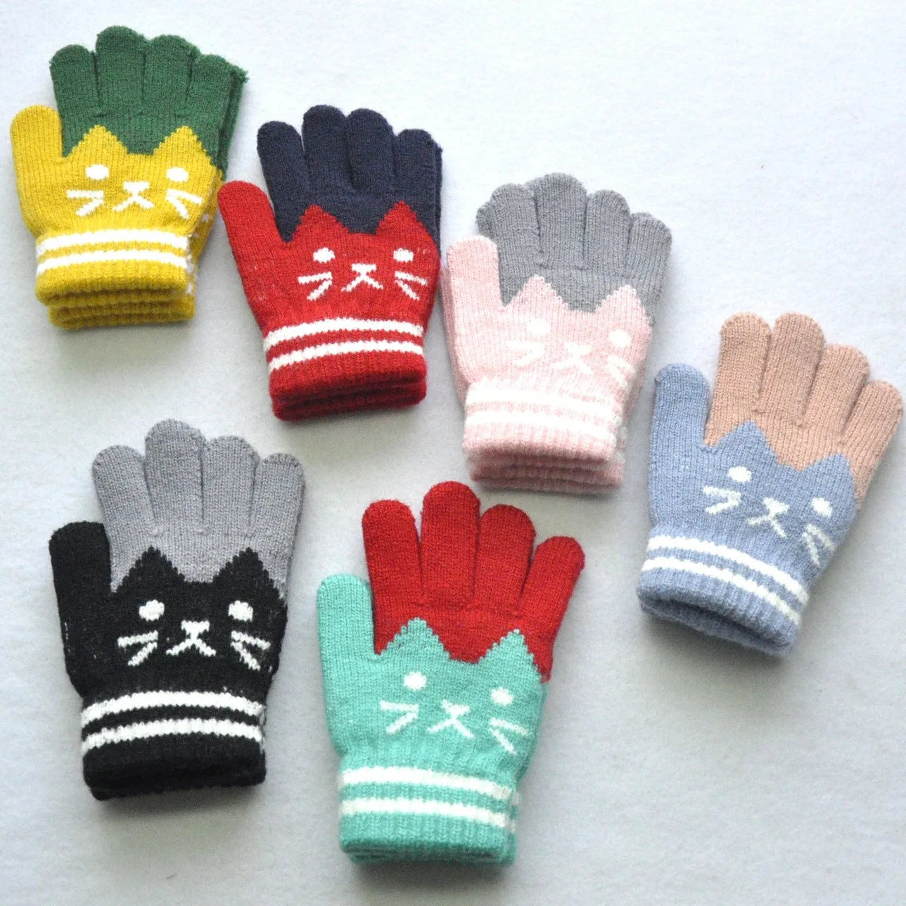 Cute 6-11Y Children Thickened Warm Gloves For Students Winter New Cat Knitted Mittens Outdoor Knitting Cycling Skiing Gloves