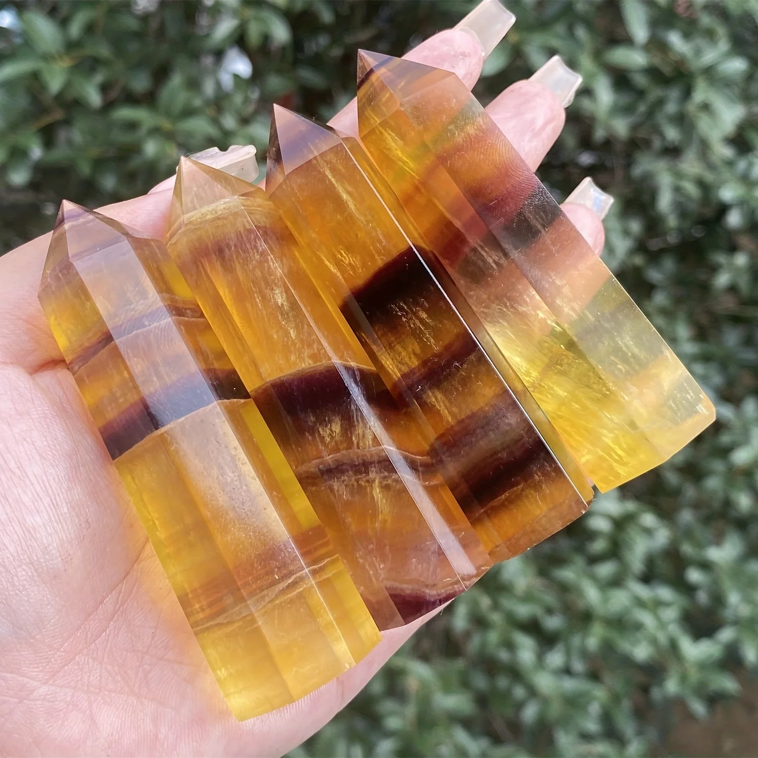 

1PC Natural Yellow Fluorite Obelisk Pillars Towers Quartz Crystal for Home Office Garden Ghost Decoration Yoga Meditation Gift