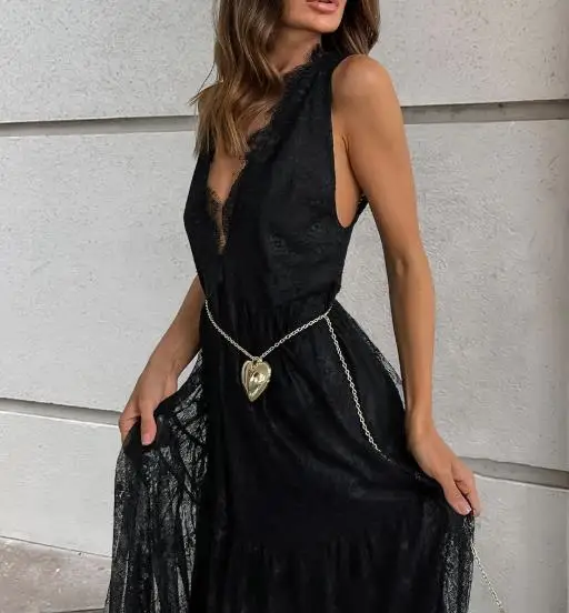 

2025 Women's Fashion Dresses Black Brocade Lace Temperament Dress Versatile Sexy V-Neck Wide Truffle Back Women's Long Dress
