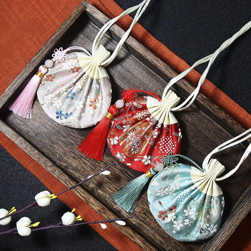 Tassel Incense Bag Ancient Style Incense Bag Empty Bag Incense Bag Mosquito Repellent Neck Car Carry-on Pendant