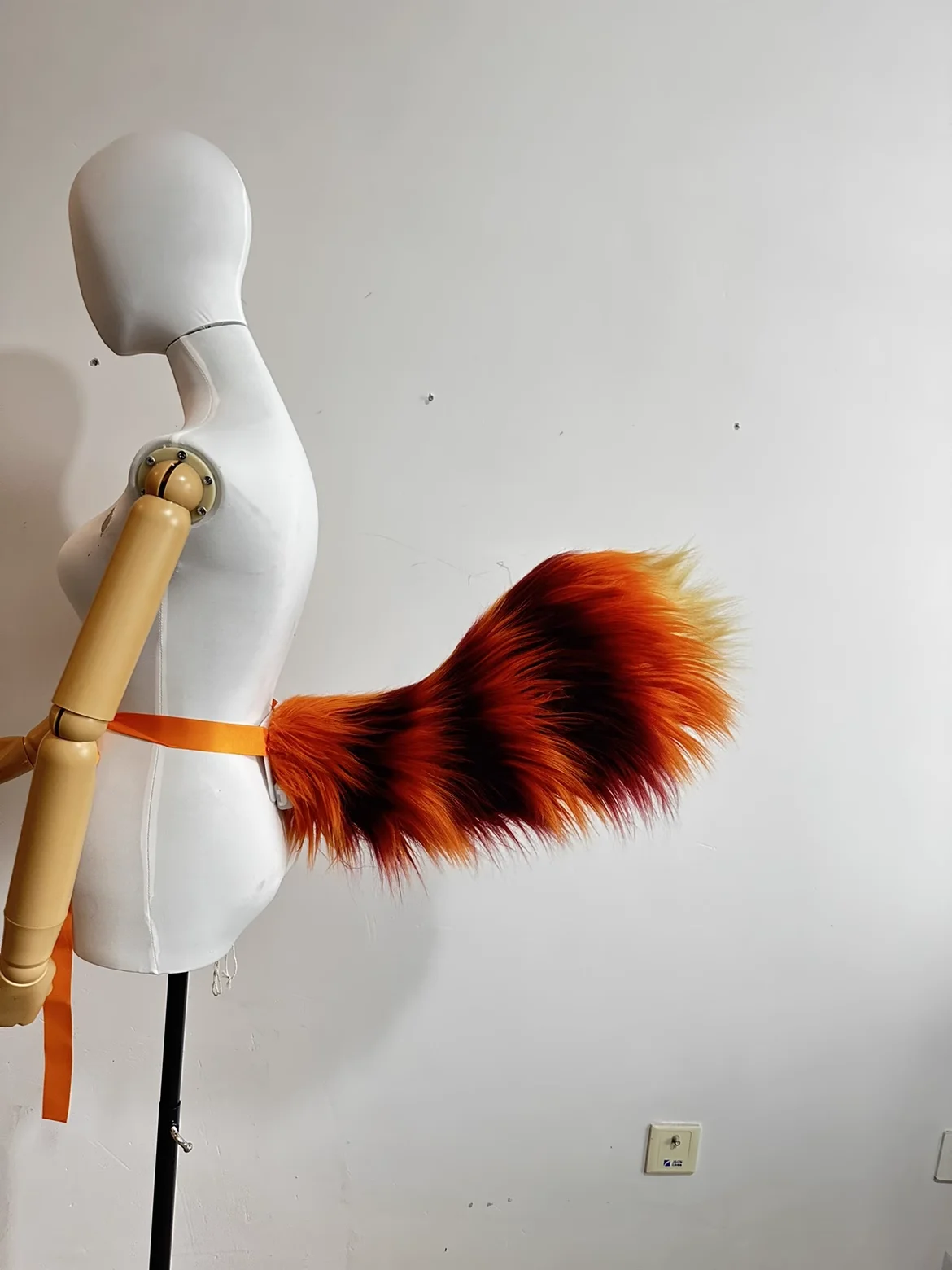 ชุดคอสเพลย์ผู้หญิงเปลี่ยนรูปแบบภาพยนตร์หมีแพนด้าหางตุ๊กตาแรคคูนเหม่ยของฮาโลวีนปาร์ตี้งานรื่นเริงอุปกรณ์เสริมสวมบทบาท