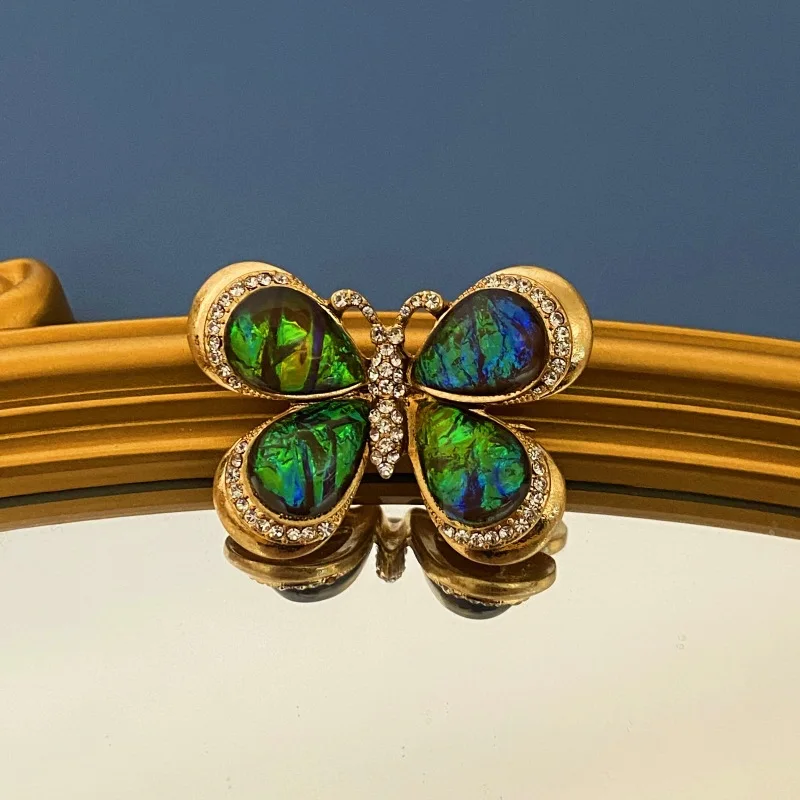 

Medieval Vintage Jewelry Court Style Colorful Gradual Change Glazed Butterfly Fairy Brooch Light Luxury Niche Brooch