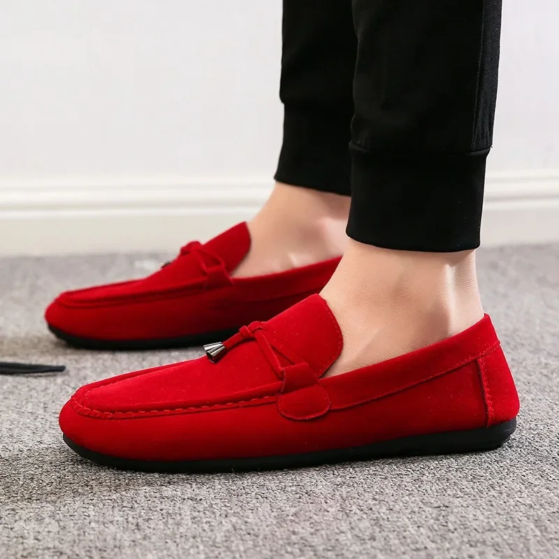 Zapatos casuales de negocios para hombre, nuevo estilo 2024, versión coreana, zapatos tipo mocasín, transpirables, de cuero PVC, para la temporada de verano