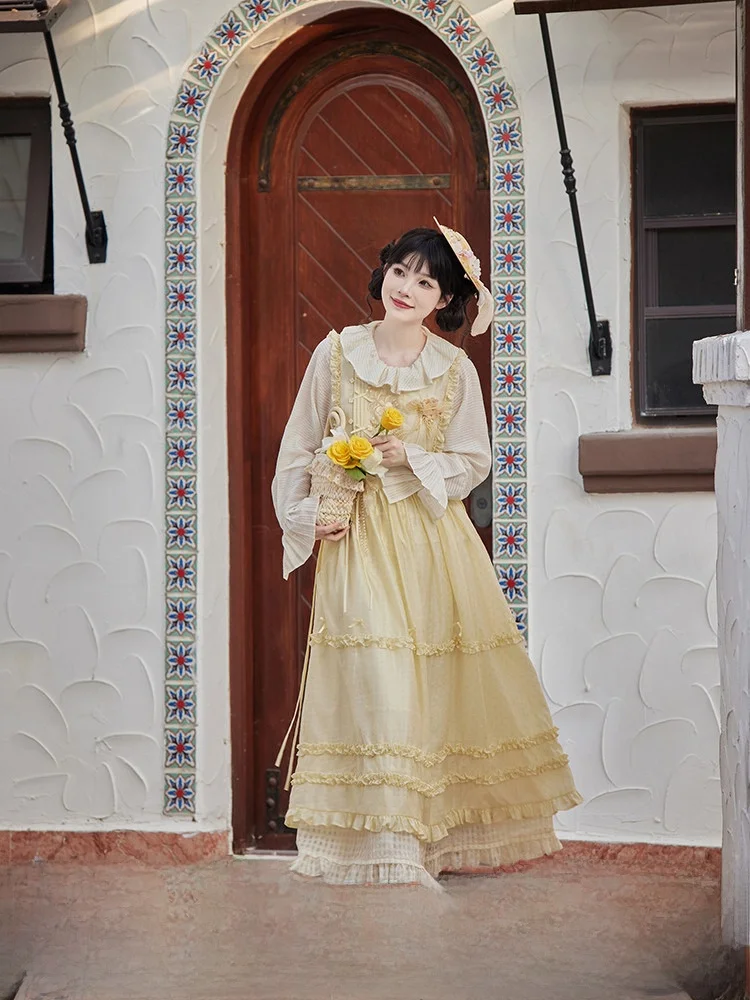 

Оригинальный комплект Ханьфу July Evening: вышитая рубашка с воротником-стойкой и узором «Цинмэй Брюйд Вайн» (набор Хань Су Др)