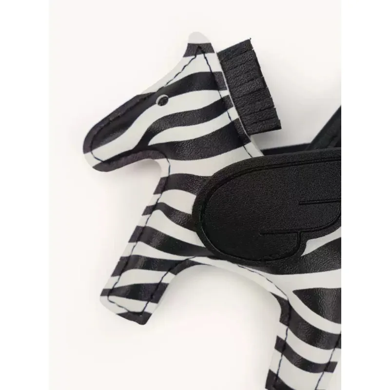 Mini Angel Pegasus Hand Sewn PU Leather Foal Pendant Ladies Bag Fashionable and Exquisite Accessories Sister Best Friend Gift