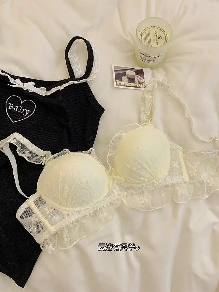 Conjunto de lencería de encaje con bordados de mariposas, diseño atractivo, sujetador sin aros con efecto push-up y bragas a juego, de la marca Pure Desire, suave y cómodo, ropa interior íntima.