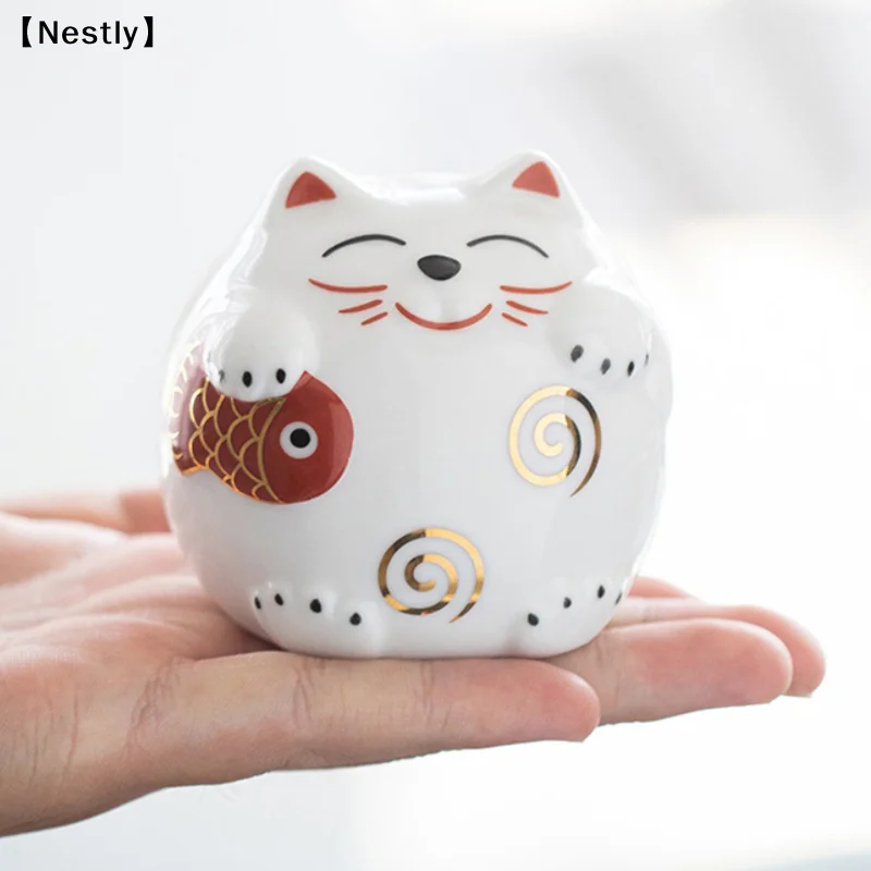 Ceramic Lucky Cat Piggy Bank Saving Coin Box Save Money Box Fortune Cat Ornament Statue Figurine Feng Shui Craft  Decor〔Nest〕