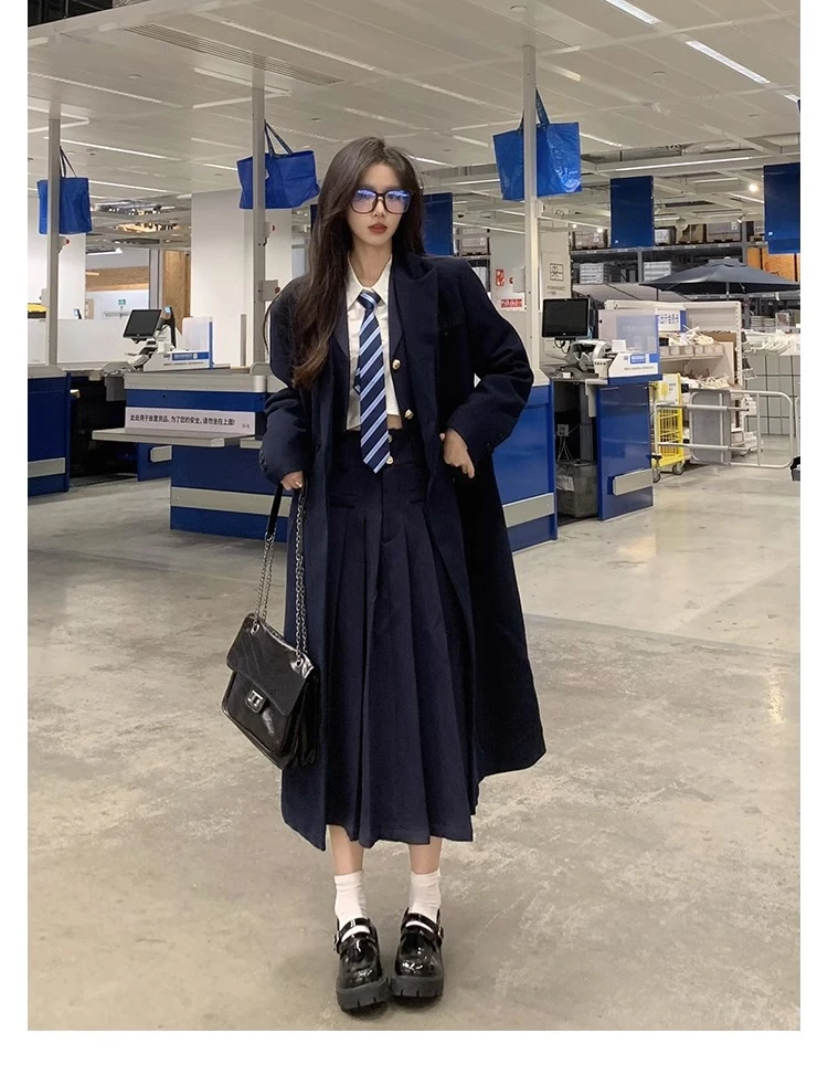 طقم بدلة نسائي من American College Sle JK orm لخريف وشتاء جديد معطف ort مطوي وتنورة طويلة طقم تي شيرت