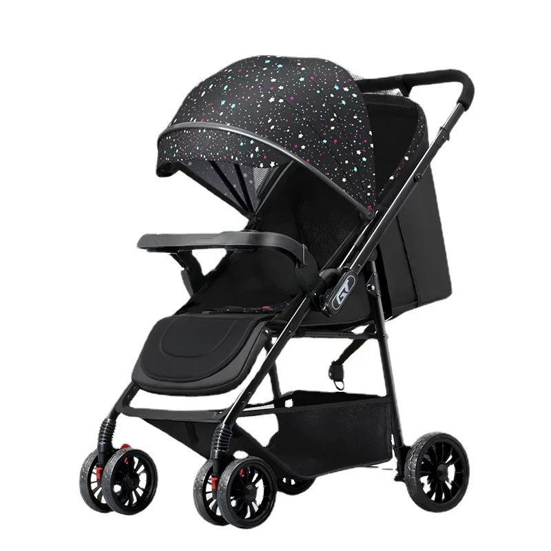 Baby strollers can be easily folded and can be used to lie down for children aged 0 to 3 years old.