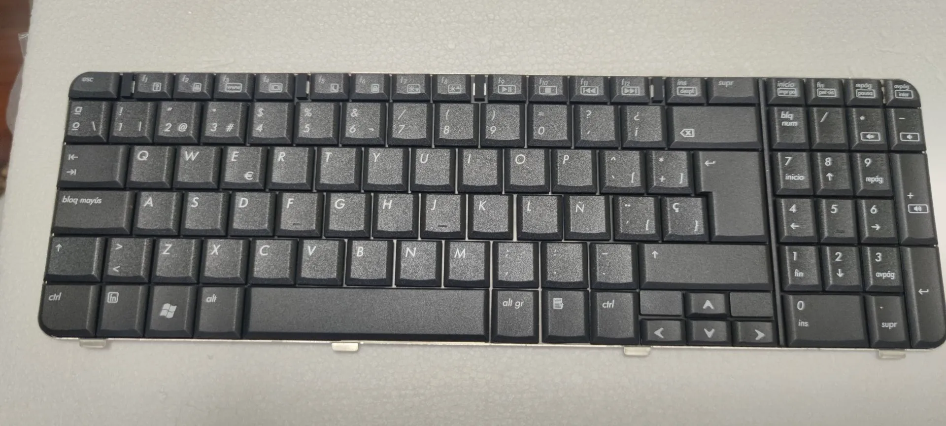 

NEW FOR HP Compaq Presario CQ61 G61 Spanish Black keyboard