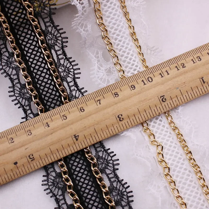 1 Yard Weiß-Schwarze Perlen-Spitzenborte mit Stickerei und Fransen, Neuestes Stoffband, Handgefertigte Hochzeits- und Nähzubehörteile für Kleidung – Detail 1