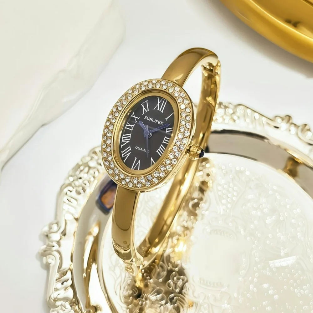 Roman Numerals Bracelet Watch Diamond Decoration Jewelry Clasp Quartz Wristwatch Stainless Steel Oval Diamond Watch Girls