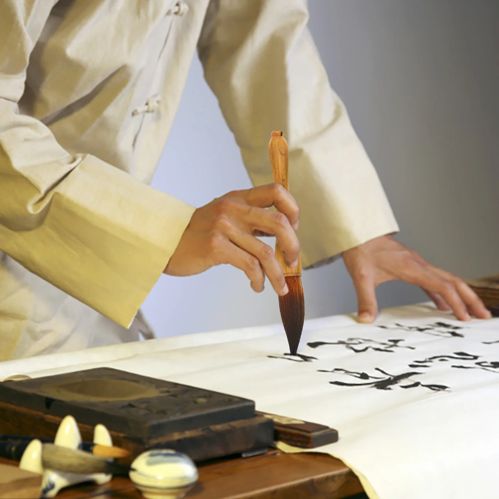 

Large Drawing Brush Chinese Calligraphy Pen Comfortable Grip Durable Material Smooth Ink Flow Calligraphy Couplet Big Brush