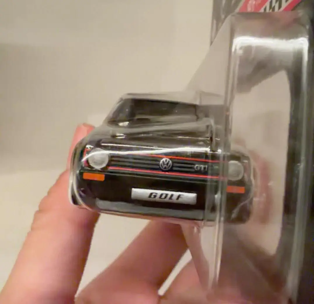 Genuine Hot Wheels RLC Red Line Golf MK1 GTI Volkswagen Volkswagen Small Steel Cannon Model DieCast Car Boy Collection Toy Gift view 3