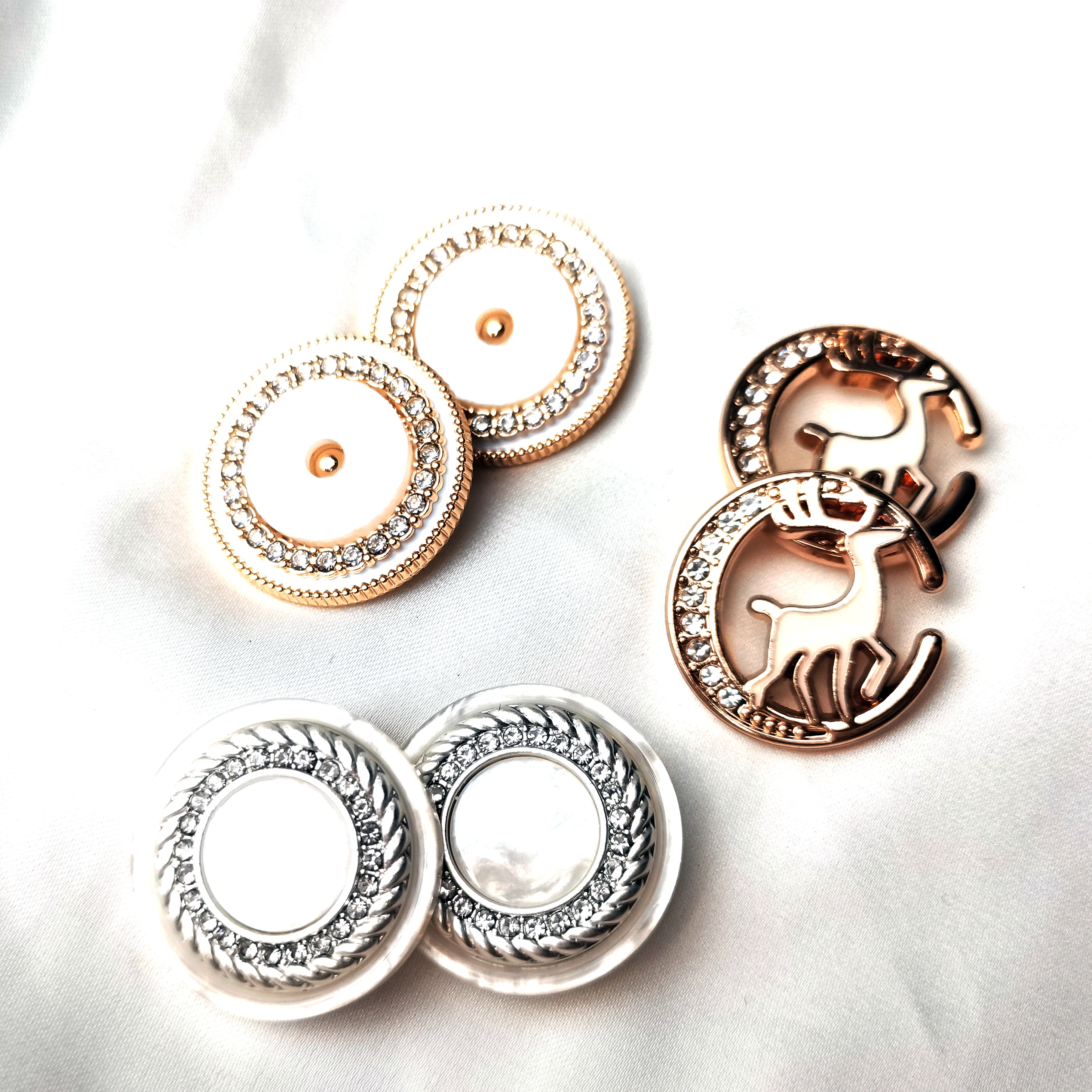 10 buttons,  metal/resin buttons with legs, sewing buttons, suitable for women\'s cardigans, jackets, windbreakers, or DIY craft