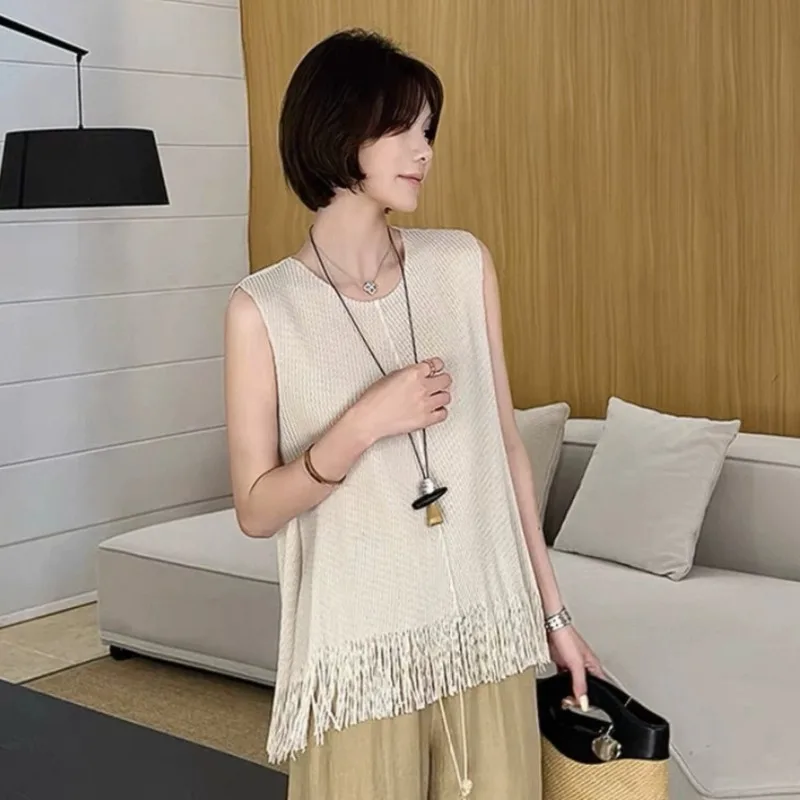 Miyake Pleated Sleeveless T-Shirt 2026 Summer New Solid Color Fish Scale Pleats Hem Fringe Top Casual Simple Versatile T-Shirt