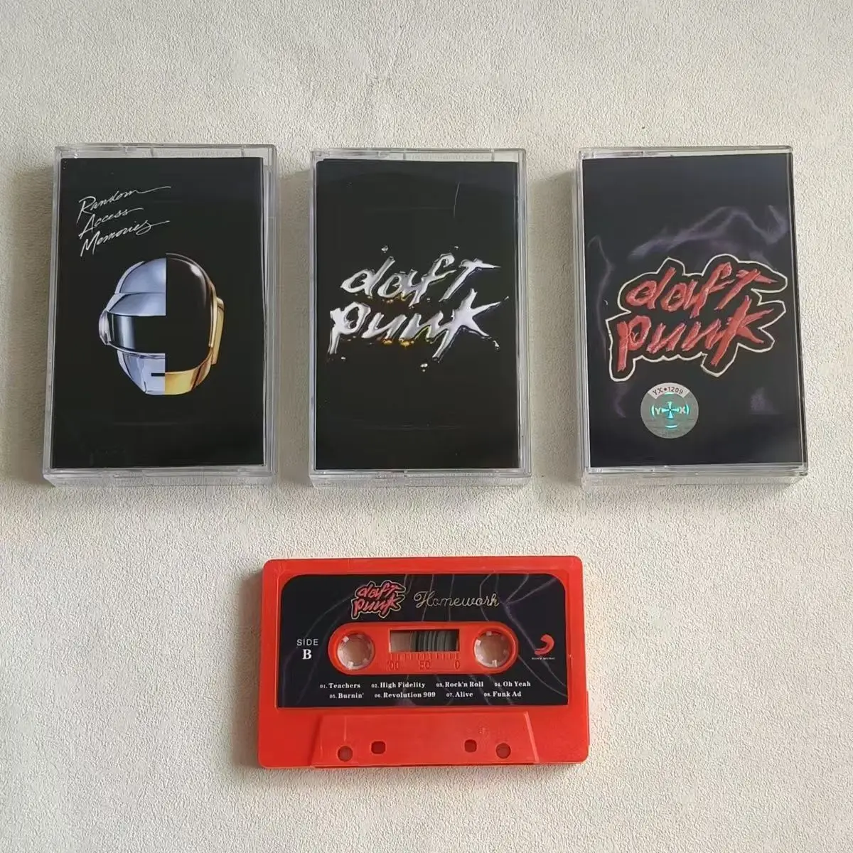 DJ Daft Punk Thomas Bangalter Music Tape Homework Album Discovery 3pcs Cassettes Cosplay Walkman Recorder Car Soundtracks Box