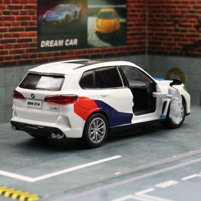 CCA 1:43 BMW X5 X5M SUV modello di auto in lega pressofuso pista in metallo veicoli da corsa modello di auto collezione di simulazione giocattolo per bambini regalo muslimah