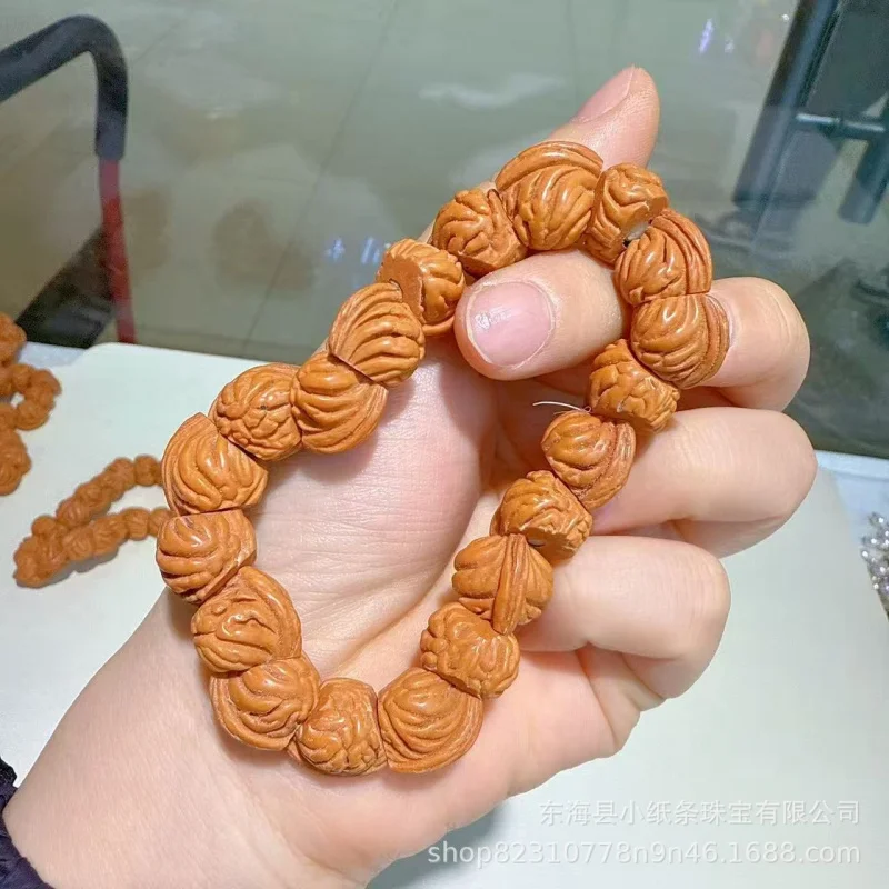 -patterned walnut and jadeite bracelet, vintage fashion versatile accessory