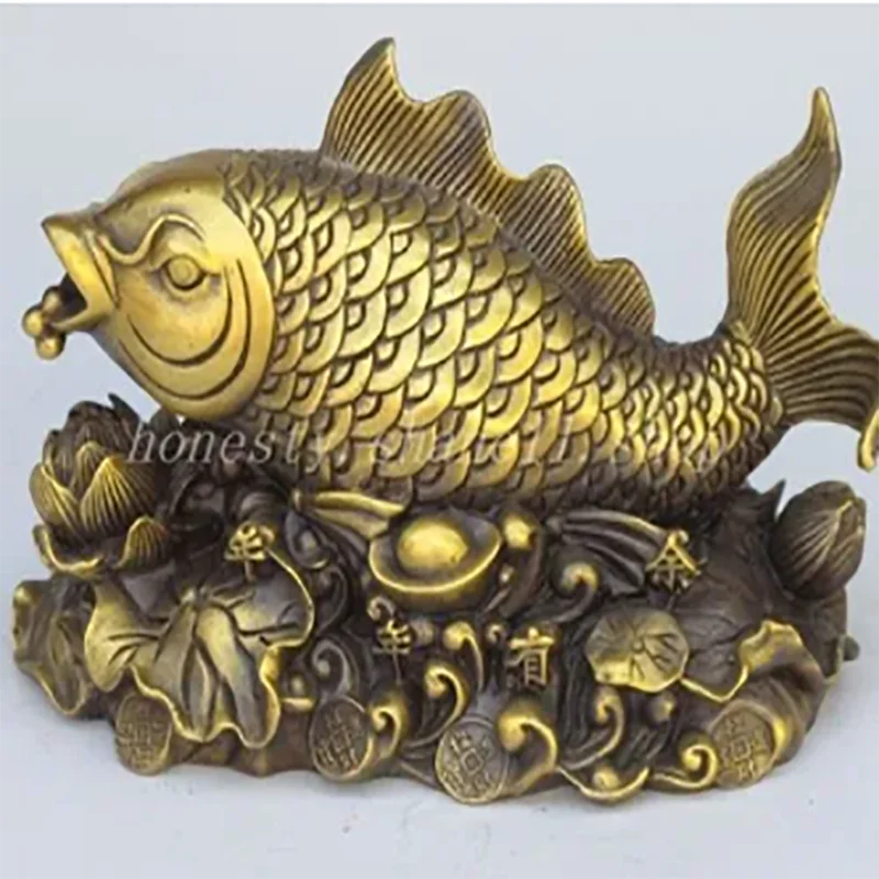 

Elaborate Chinese decoration crafts manual Brass carp sculpture