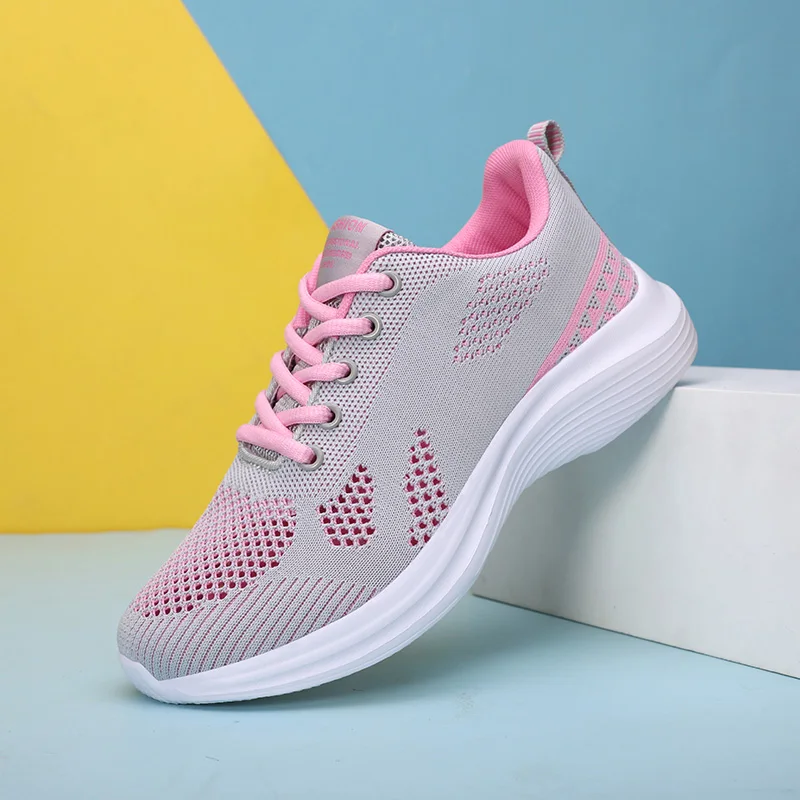 Zapatillas de correr transpirables para mujer, zapatos deportivos ligeros antideslizantes, tenis de malla al aire libre, envío gratis 35-41