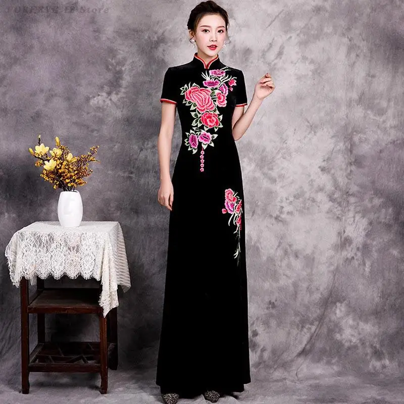 

Autumn Winter Velvet Qipao Chinese Long Dress Plus Size Traditional Chinese Cheongsam Sexy Show Performance Costume Evening Gown