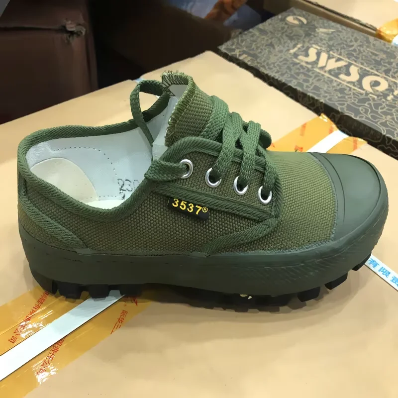 Chaussures militaires vertes en tissu chinois, chaussures d'escalade pour Sports de plein air, accessoires de l'armée, vêtements pour travailleurs