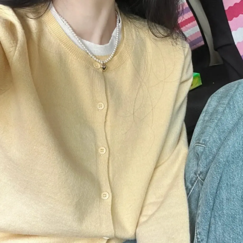 

Women's Fake Two-Piece Knitted Cardigan Long-Sleeved Autumn Sweater Soft Waxy Inner Base Shirt Design Coat Top