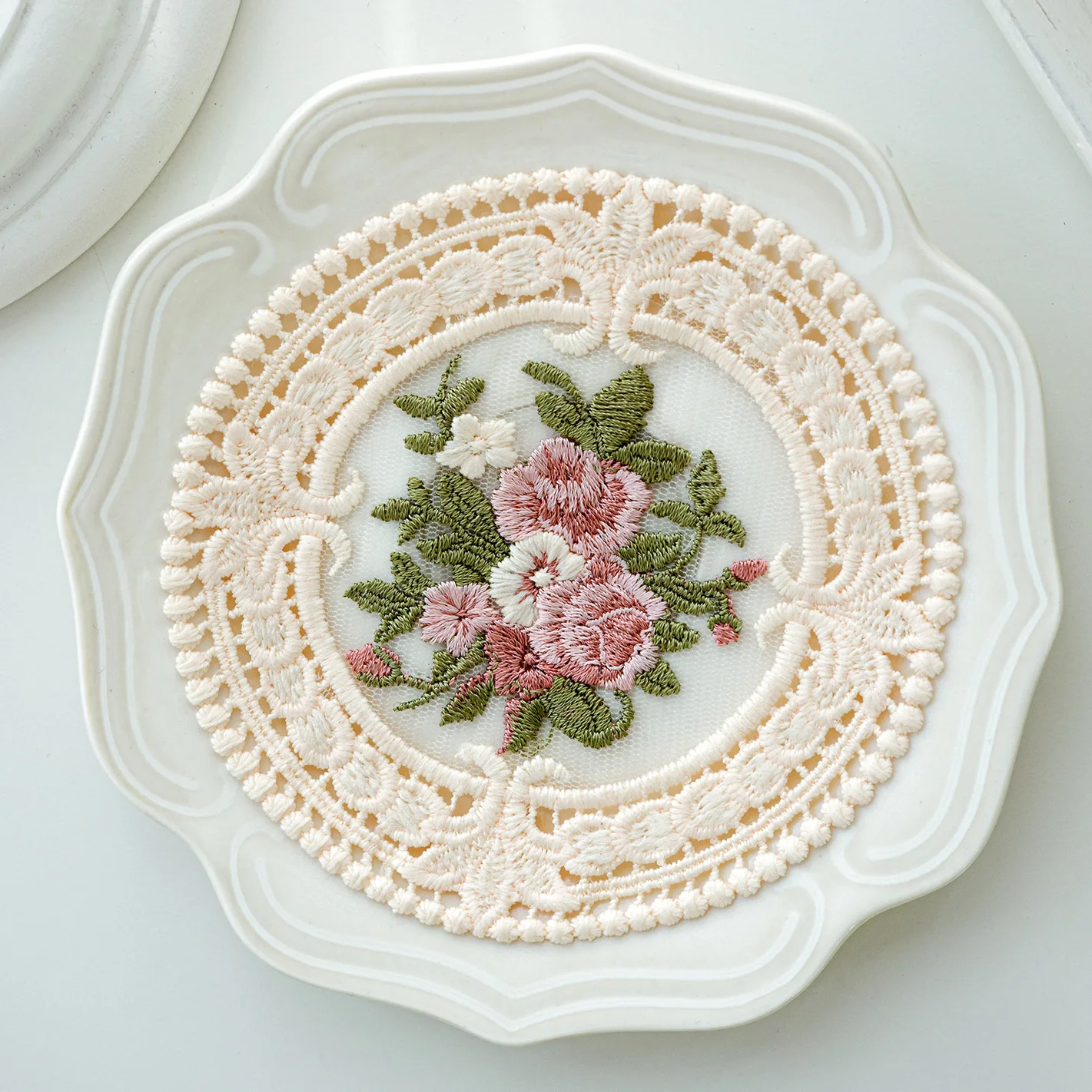 แผ่นรองแก้วลูกไม้ปักลายวินเทจแผ่นรองจานเสื่อรองจานภาพพื้นหลังอุปกรณ์ประกอบฉากการถ่ายภาพผ้าตกแต่ง