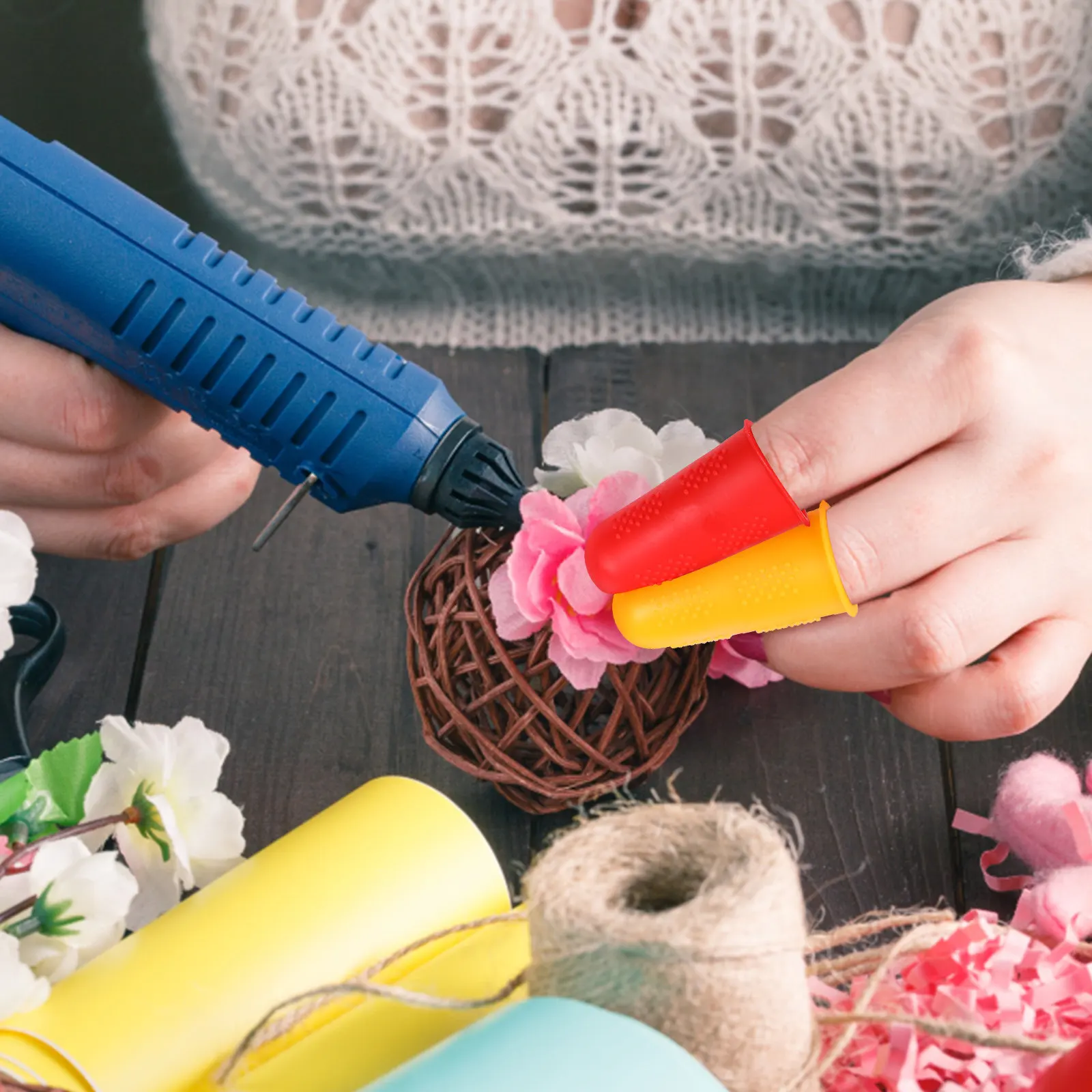 

15Pcs Silicone Finger Protectors Flexible Reusable Finger Covers for Sewing Knitting Needlework Gardening Scrapbooking Crafts