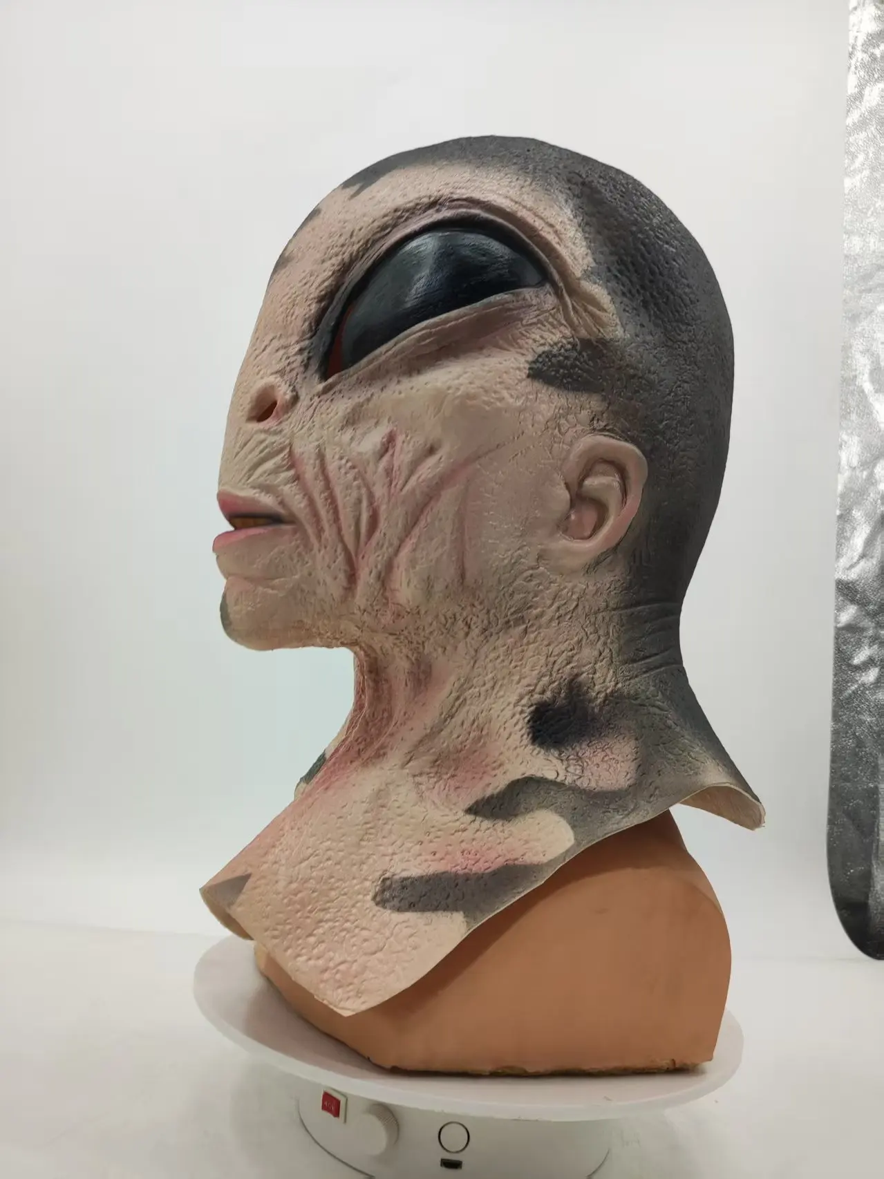 Alien-Maske, Gruselige Latex-Realistische Alien-Gesichtsmasken für Halloween, Karneval, Cosplay-Party-Requisiten – Detail 4