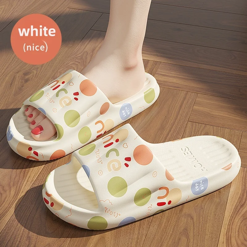 شبشب خاص للسيدات 2025 صنادل جديدة للحمام المنزلي الداخلي صنادل إيفا أحذية صيفية للرجال