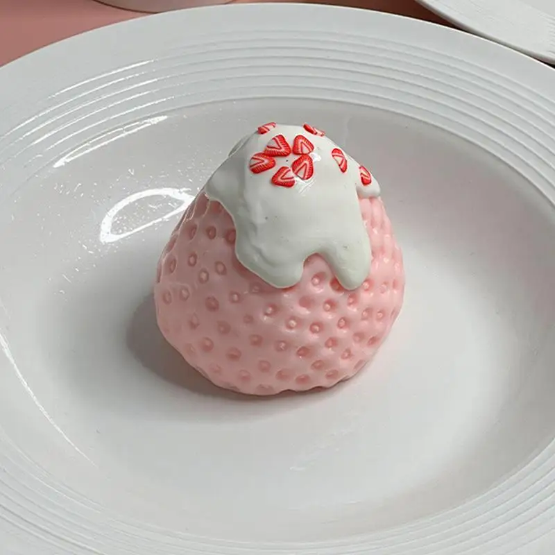 Truskawkowa zabawka Fidget Stress Relief Fidget Ball Miękkie silikonowe zabawki do ściskania dla relaksu i ulgi dla dzieci nastolatków