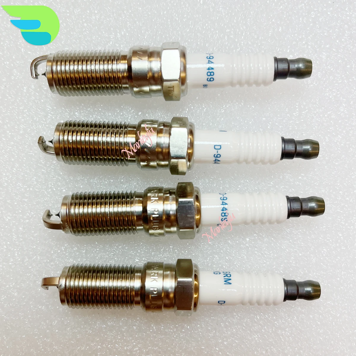 4pcs DOUBLE IRIDIUM Spark Plug D-94489 FOR ILTR6M9G 94489 Everest Fiesta taurus Mondeo EDGE Escape Explorer Mustang ecosport