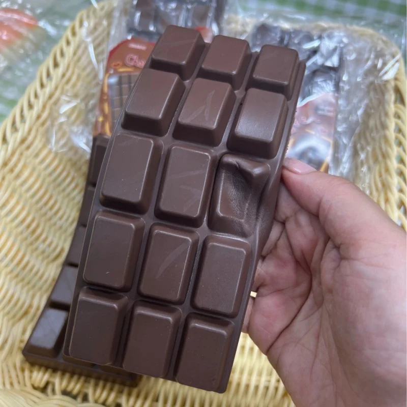 Juguete para apretar de Chocolate simulado, PU, rebote suave y lento, juguete para aliviar el estrés en la oficina, regalo de relajación de las manos, adorno de escritorio